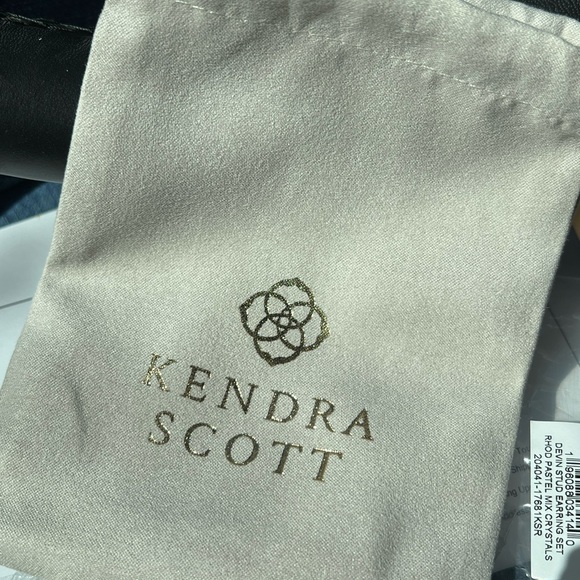NWT Kendra Scott Devin Crystal Stud Earring Set in Pastel Mix silver - Picture 6 of 7